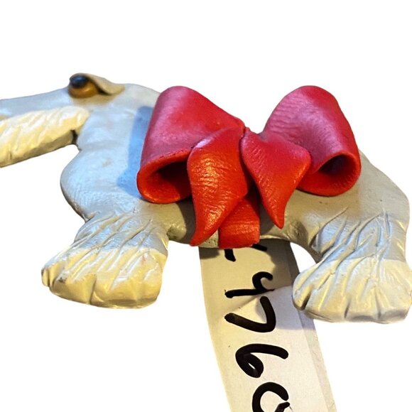 Vintage Dog Brooch With Red Bow - Adorable Canine Accessory For Your Favorite Ou - Picture 4 of 4